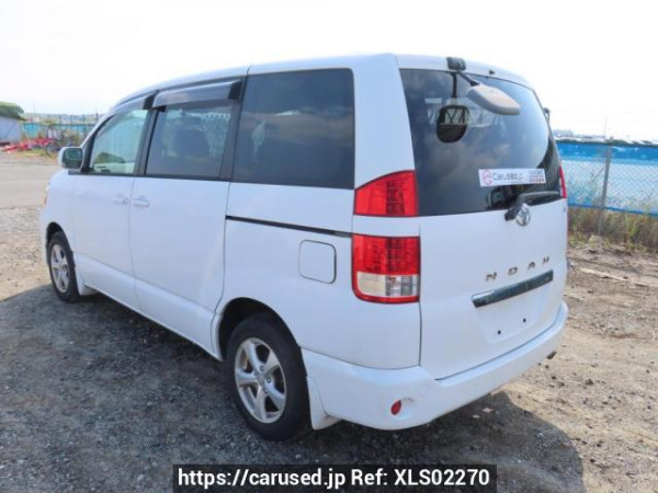 Used 2005 AT toyota noah AZR60G Image[4]