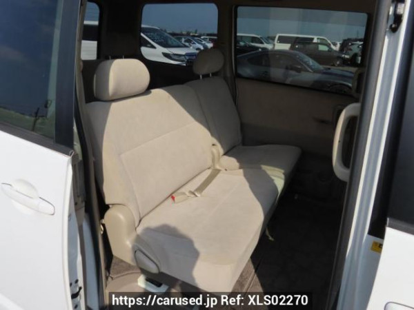 Used 2005 AT toyota noah AZR60G Image[18]
