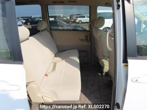 Used 2005 AT toyota noah AZR60G Image[19]