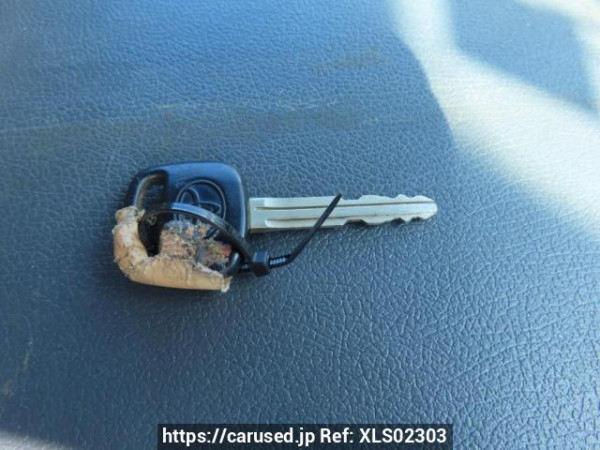 Used 2004 AT toyota hiace-van TRH102V Image[41]