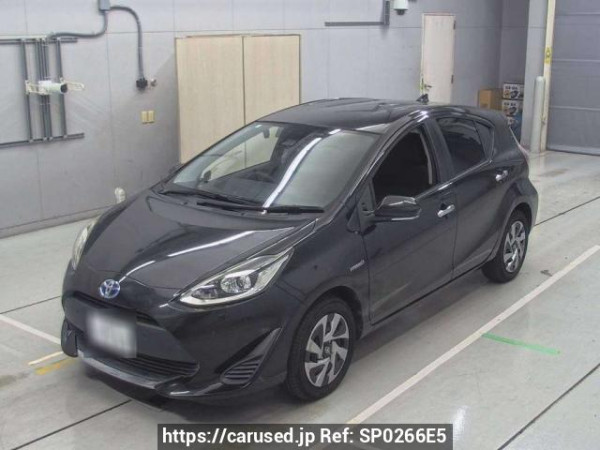 Used 2019 AT toyota aqua NHP10 Image[0]