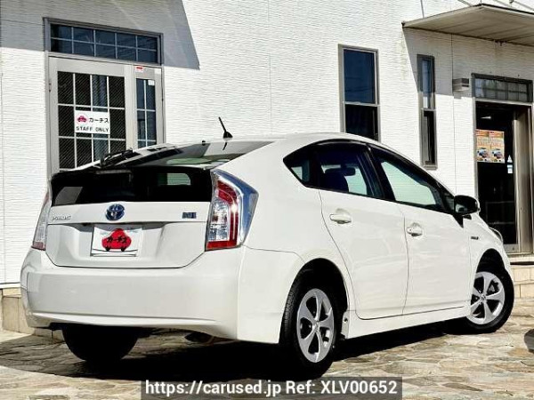 Used 2015 AT toyota prius DAA-ZVW30 Image[2]
