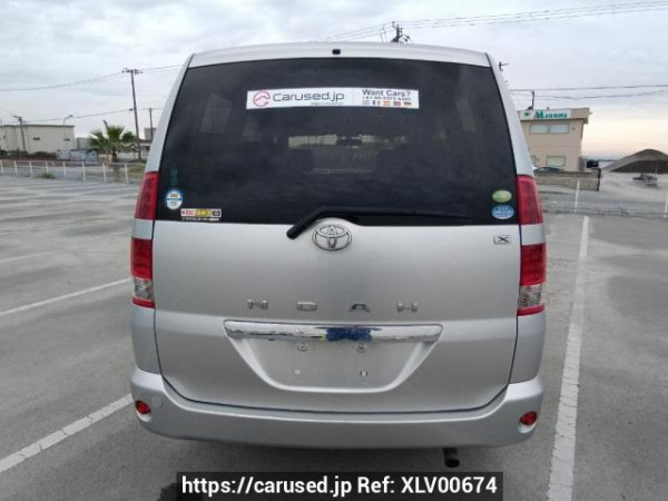 Used 2004 AT toyota noah AZR65G Image[5]
