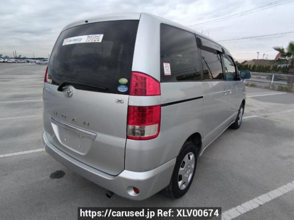 Used 2004 AT toyota noah AZR65G Image[6]