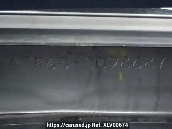 Used 2004 AT toyota noah AZR65G Image[12]
