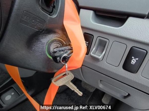 Used 2004 AT toyota noah AZR65G Image[27]