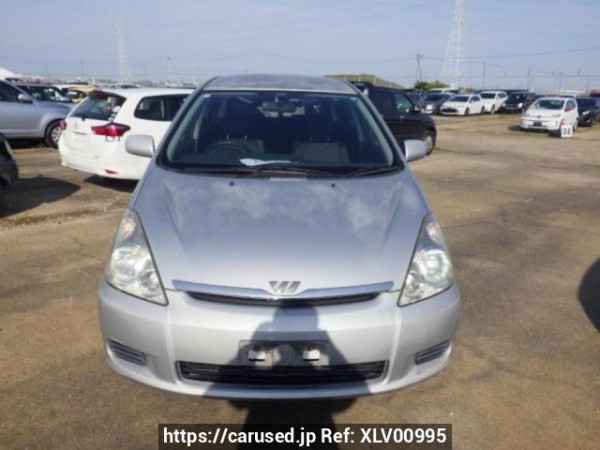 Used 2003 AT toyota wish ZNE10G Image[1]