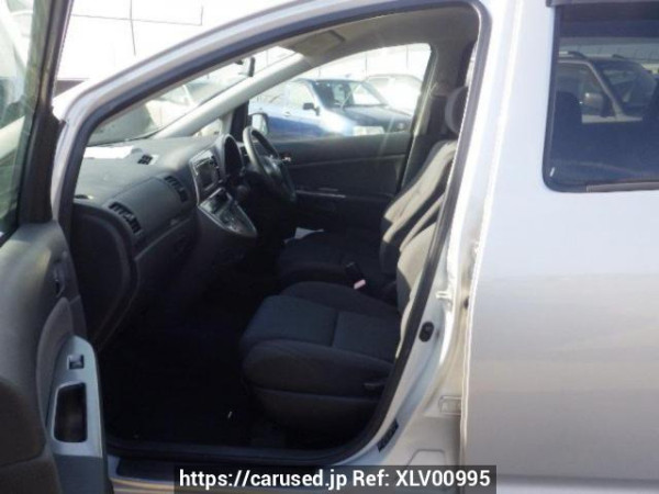 Used 2003 AT toyota wish ZNE10G Image[12]