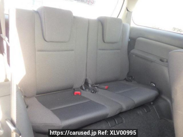 Used 2003 AT toyota wish ZNE10G Image[15]
