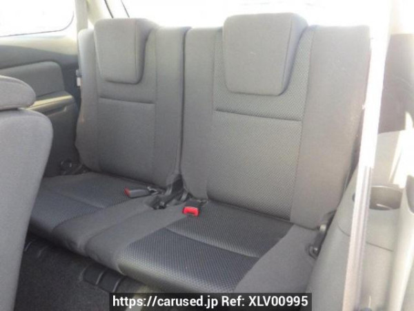 Used 2003 AT toyota wish ZNE10G Image[16]