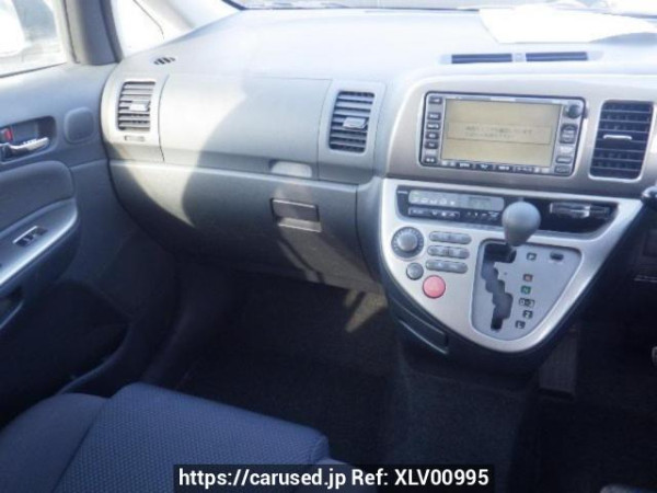 Used 2003 AT toyota wish ZNE10G Image[18]