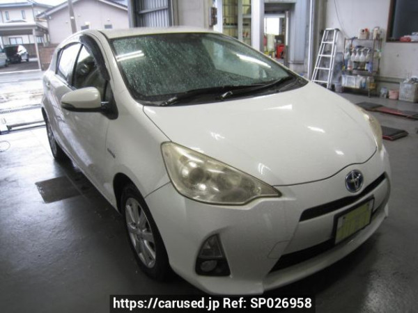Used 2014 AT toyota aqua NHP10 Image[0]