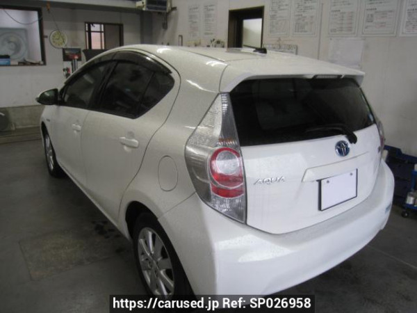 Used 2014 AT toyota aqua NHP10 Image[1]
