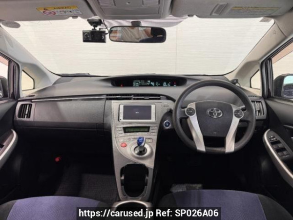 Used 2013 AT toyota prius ZVW30 Image[1]