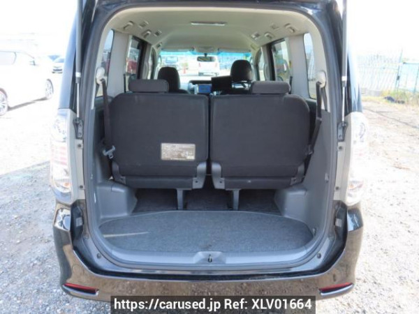 Used 2009 AT toyota voxy ZRR70W Image[8]