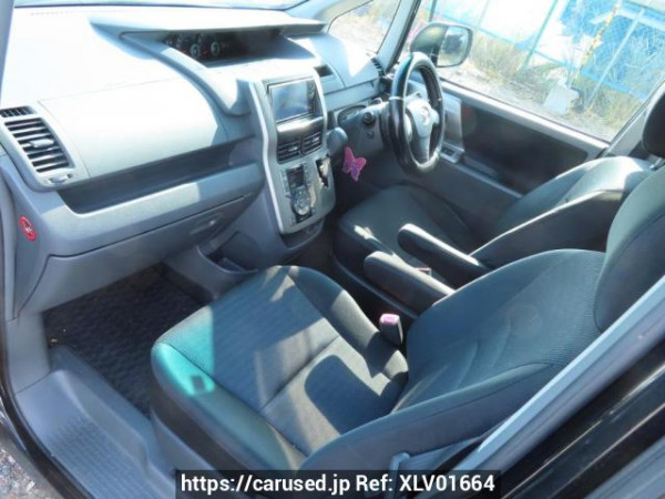 Used 2009 AT toyota voxy ZRR70W Image[15]