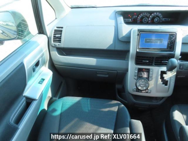 Used 2009 AT toyota voxy ZRR70W Image[24]