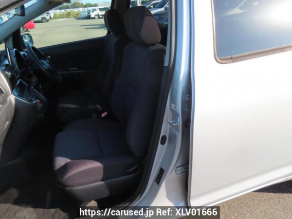 Used 2003 AT toyota wish ZNE10G Image[10]