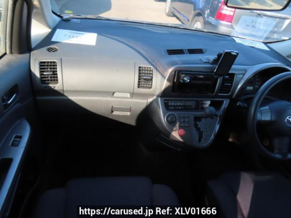 Used 2003 AT toyota wish ZNE10G Image[14]
