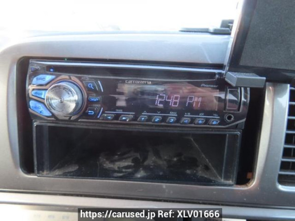 Used 2003 AT toyota wish ZNE10G Image[18]