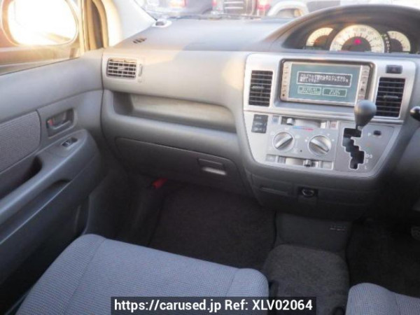 Used 2005 AT toyota raum NCZ20 Image[16]