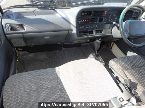 Used 2003 AT toyota hiace-van TRH112V Image[12]