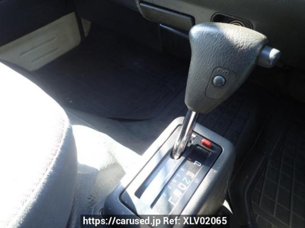 Used 2003 AT toyota hiace-van TRH112V Image[15]