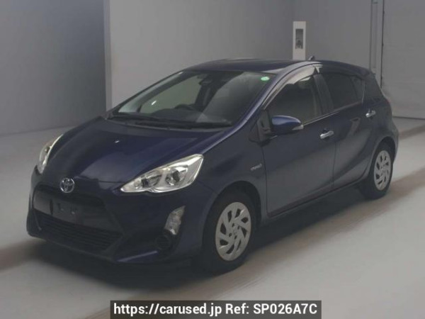Used 2016 AT toyota aqua NHP10 Image[0]