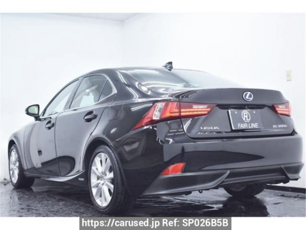 Used 2013 AT lexus is AVE30 Image[1]
