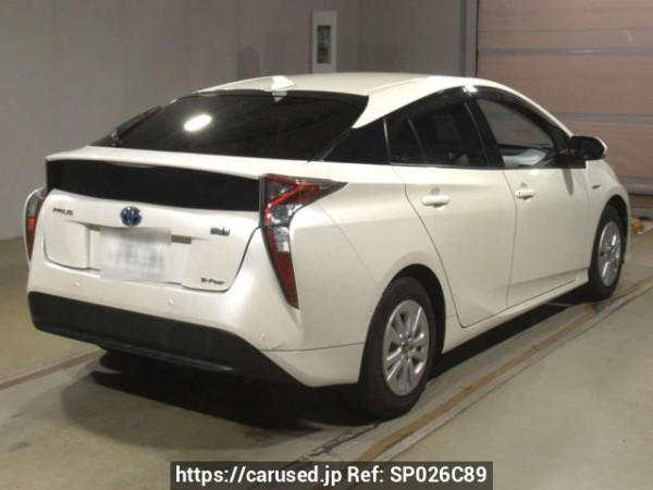 Used 2017 AT toyota prius ZVW55 Image[1]