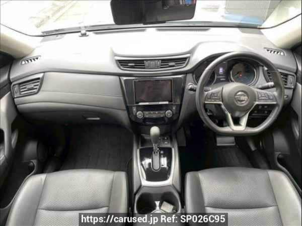 Used 1955 AT nissan x-trail HNT32 Image[1]