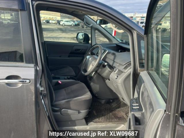 Used 2010 AT toyota noah ZRR75G Image[12]