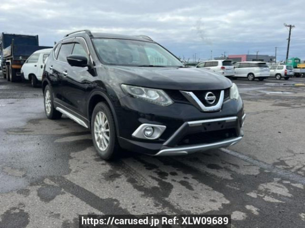 Used 2014 AT nissan x-trail NT32 Image[0]