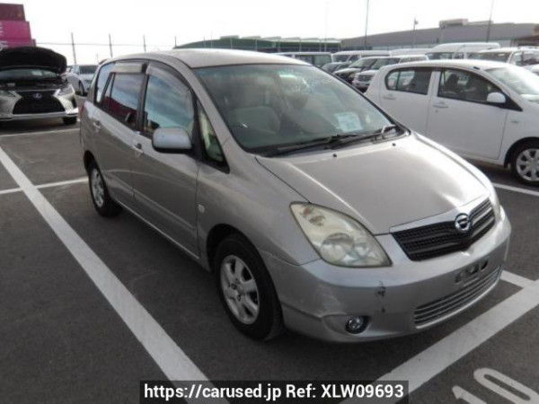 Used 2001 AT toyota corolla-spacio NZE121N Image[0]