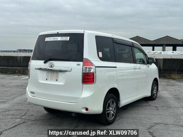 Used 2007 AT toyota noah ZRR75G Image[6]