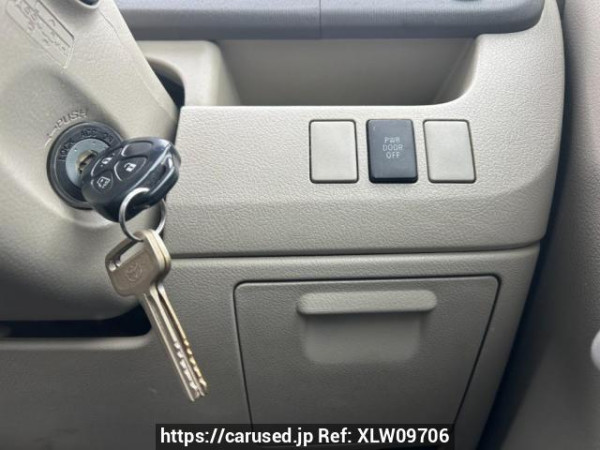 Used 2007 AT toyota noah ZRR75G Image[23]