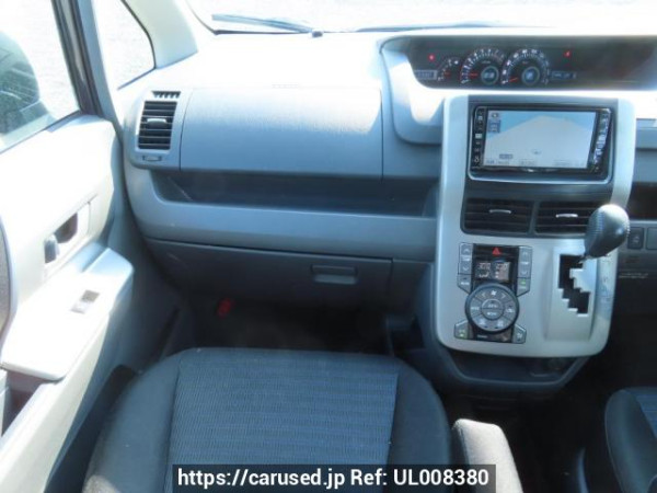 Used 2007 AT toyota voxy ZRR70W Image[25]