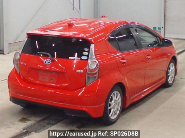 Used 2012 AT toyota aqua NHP10 Image[1]