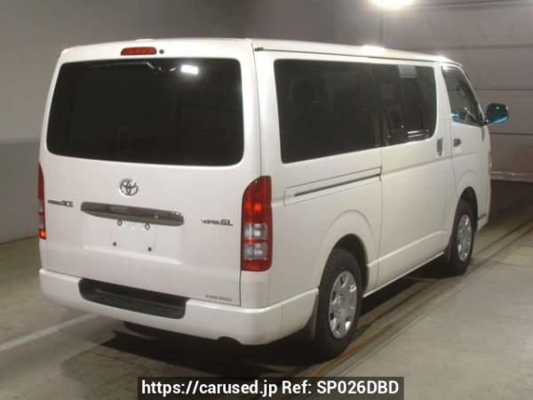 Used 2013 AT toyota regiusace-van KDH206V Image[1]