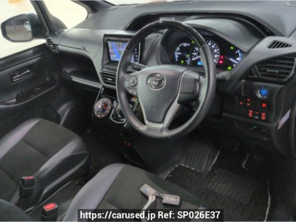 Used 2022 AT toyota noah ZWR80W Image[2]
