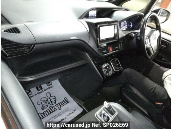 Used 2018 AT toyota noah ZWR80W Image[2]