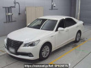 Toyota Crown Hybrid AWS210