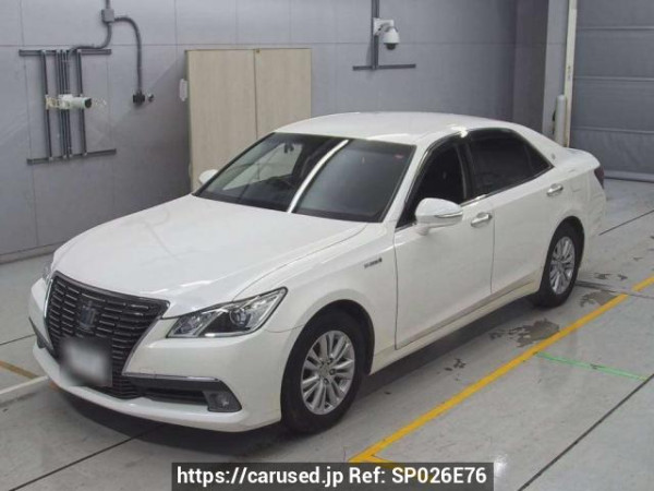 Used 2014 AT toyota crown-hybrid AWS210 Image[0]