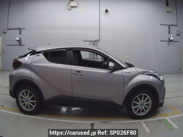 Used 2019 AT toyota c-hr ZYX10 Image[2]
