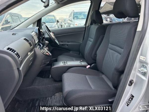 Used 2003 AT toyota wish ZNE10G Image[13]