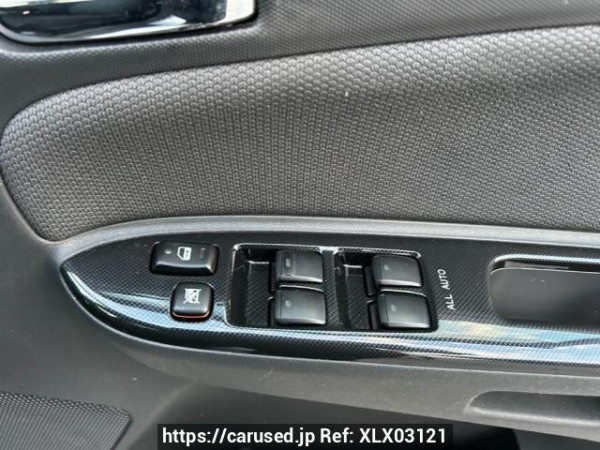 Used 2003 AT toyota wish ZNE10G Image[17]