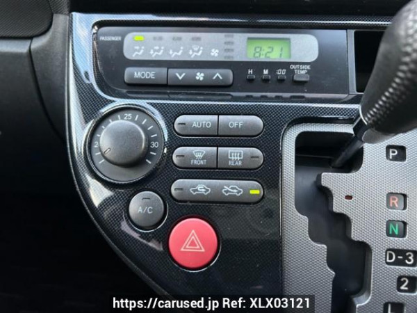 Used 2003 AT toyota wish ZNE10G Image[24]