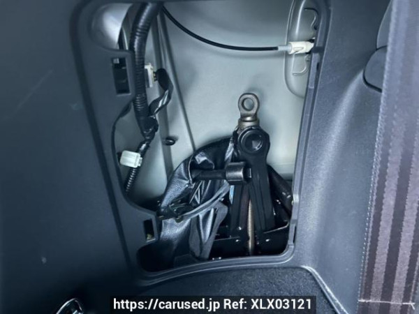 Used 2003 AT toyota wish ZNE10G Image[43]