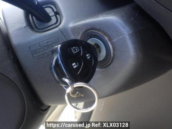 Used 2005 AT toyota alphard ANH10W Image[24]