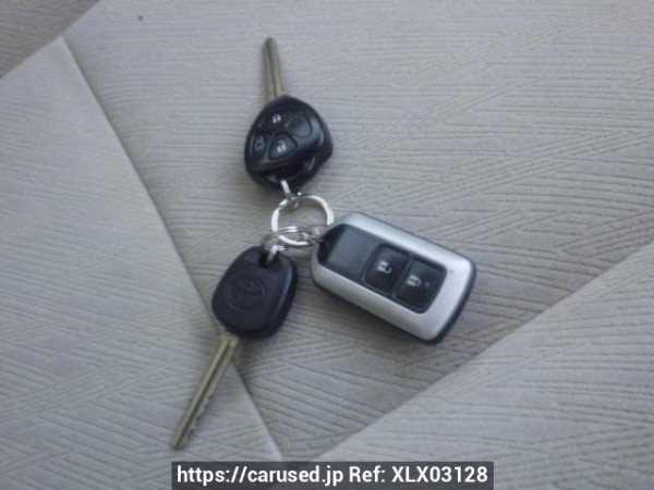 Used 2005 AT toyota alphard ANH10W Image[25]